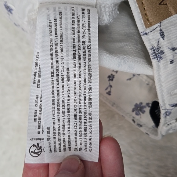 Abercrombie Kids High Rise Wide Leg Floral Jeans, Girls 11/12 Long - Picture 9 of 13